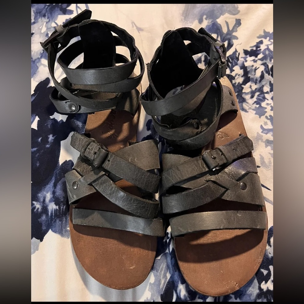 Free People black ankle gladiator sandals